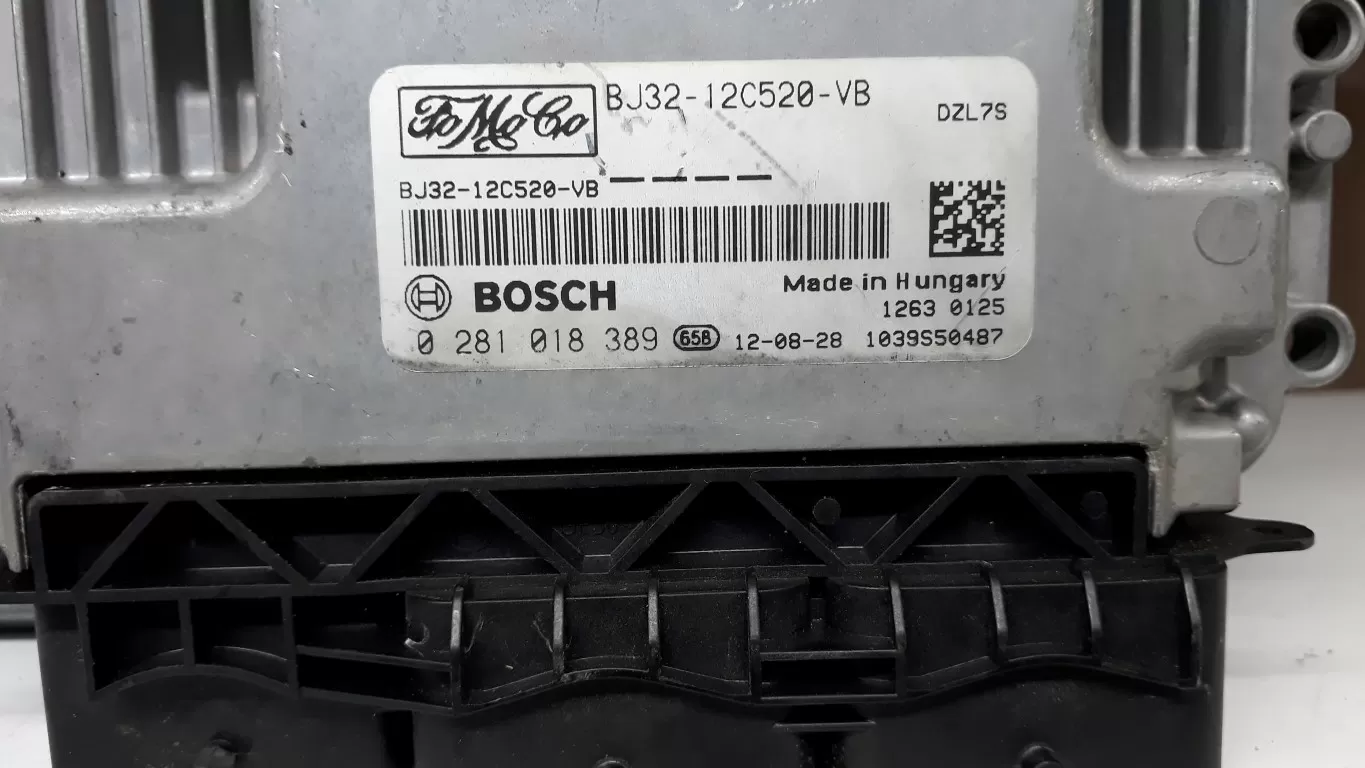 Range Rover Evoque Engine ECU 0281018389 Bj32-12c520-vb Ref545