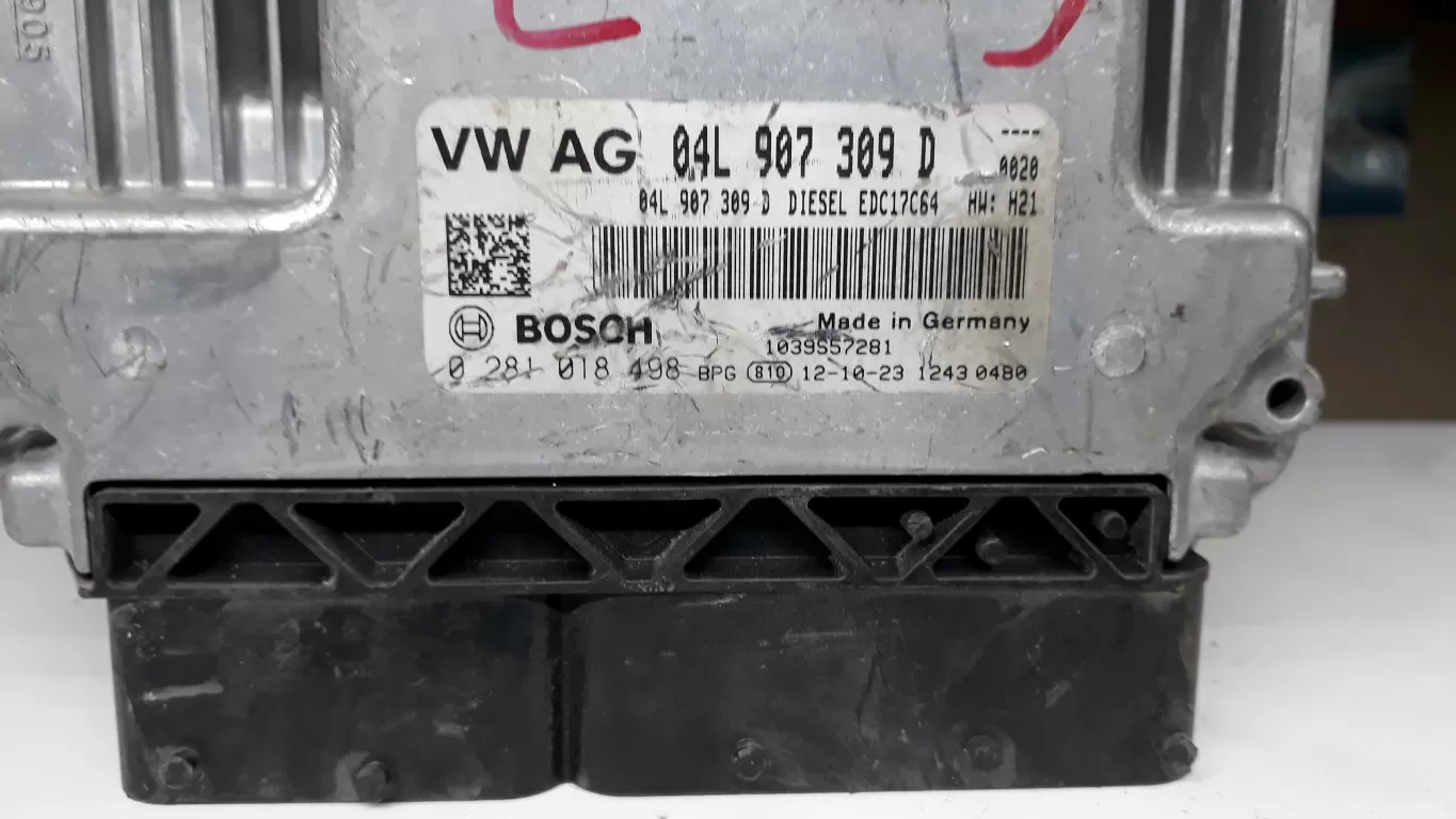 VW Golf 2.0 TDI ECU 04L907309D Bosch 0281018498 E3DC17C64 BEYİNCİM.COM
