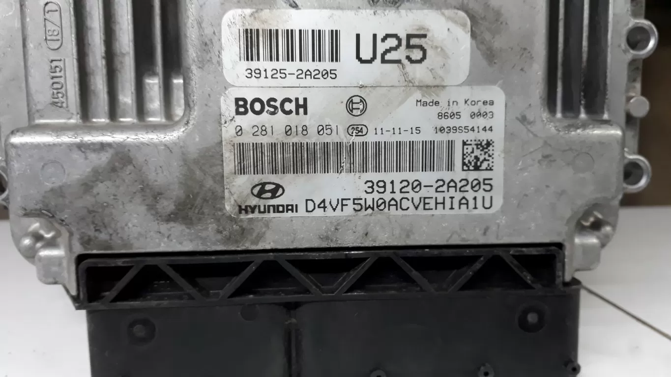 HYUNDAI ECU 0281018051 39120-2A205