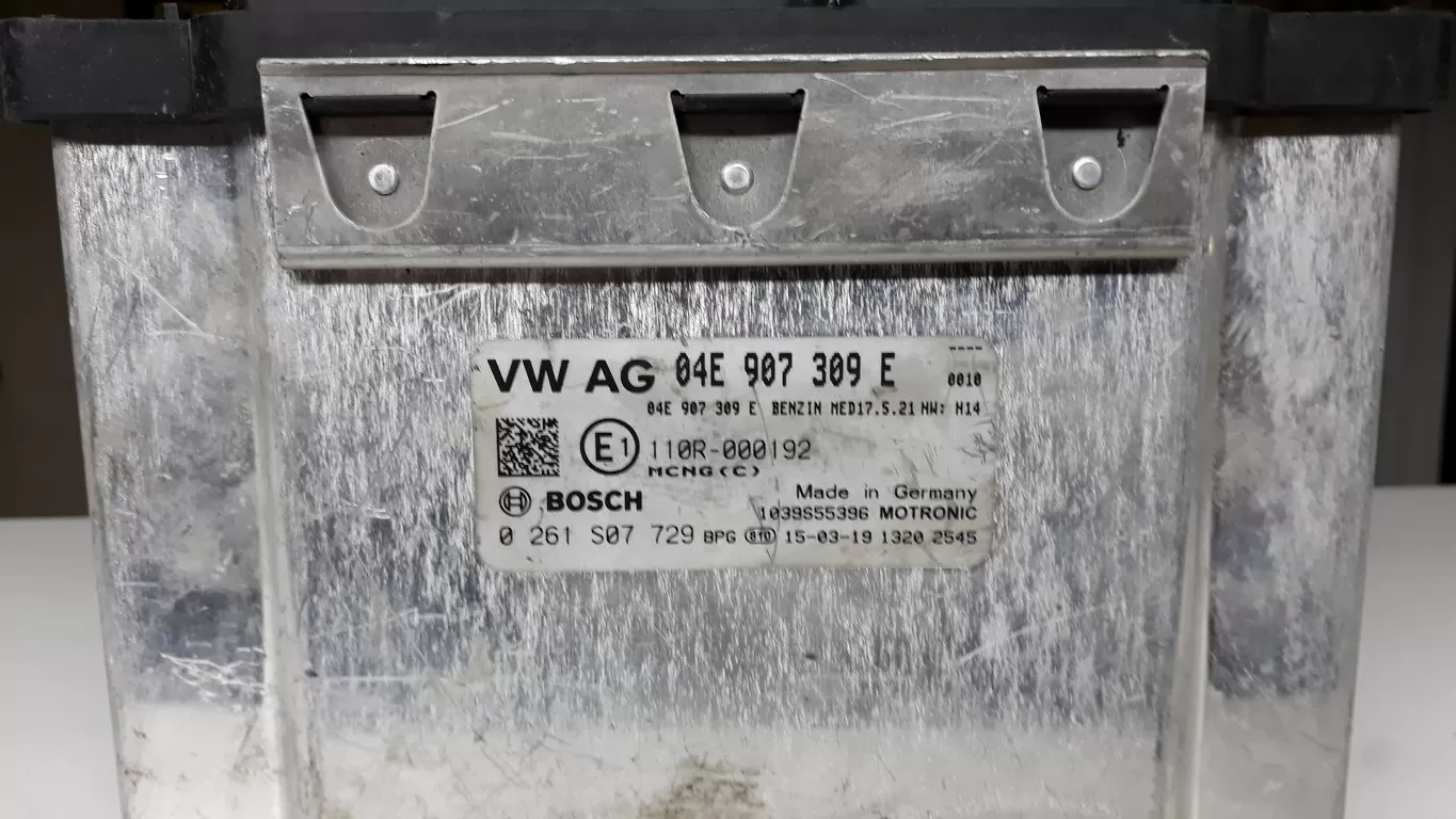 VW Volkswagen Golf 7 04E907309E 04E 907 309 E Bosch 0261S07729 0 261 S07 729 Motor Beyni