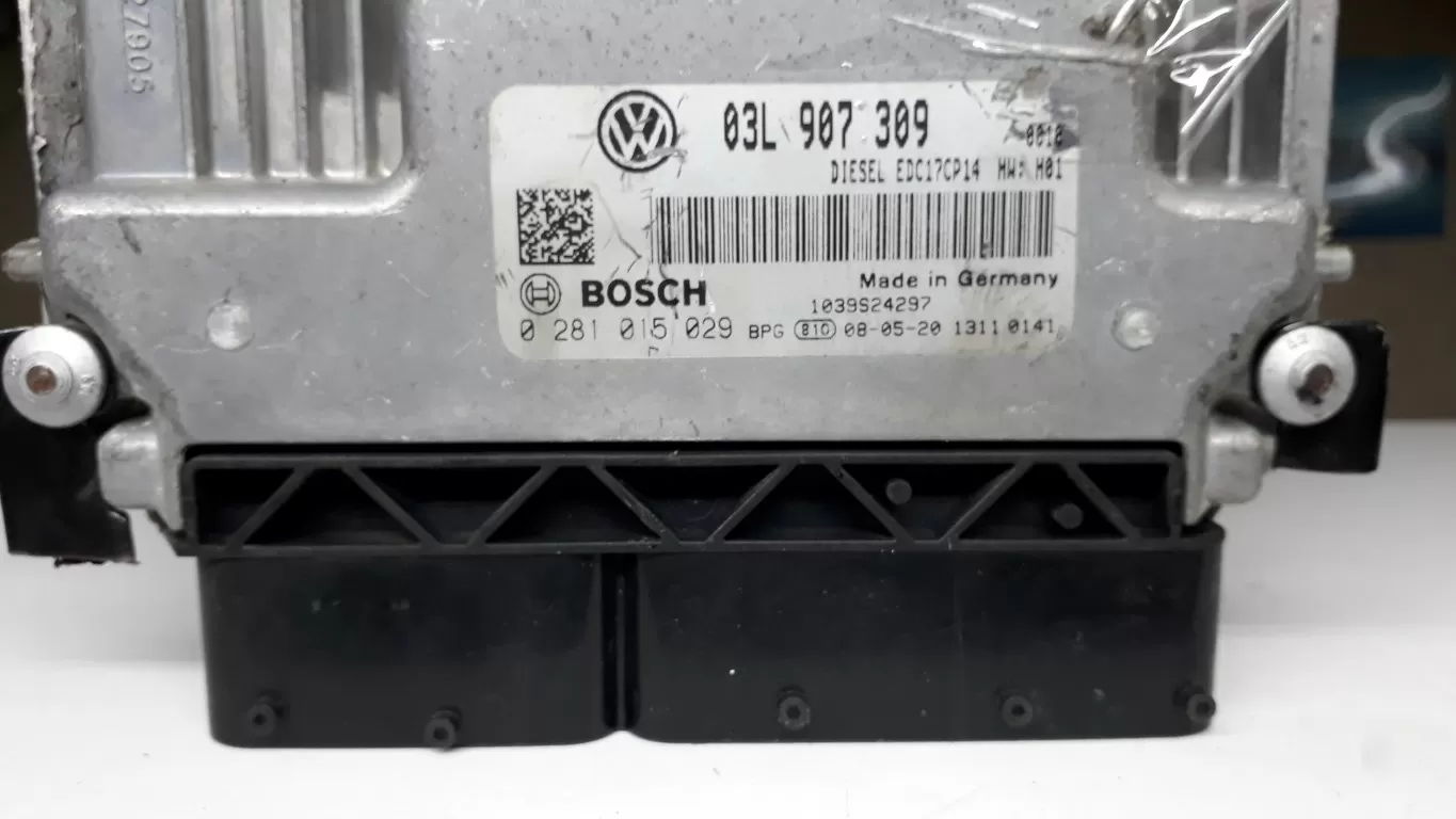 VW VOLKSWAGEN PASSAT CC dizeL ECU 03L 907 309 0281015029 0 281 015 029 03L90730