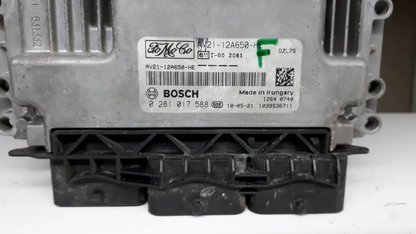 Ford Fiesta 1.6 Dizel ECU 0281017588 Av2112a650he 12630133