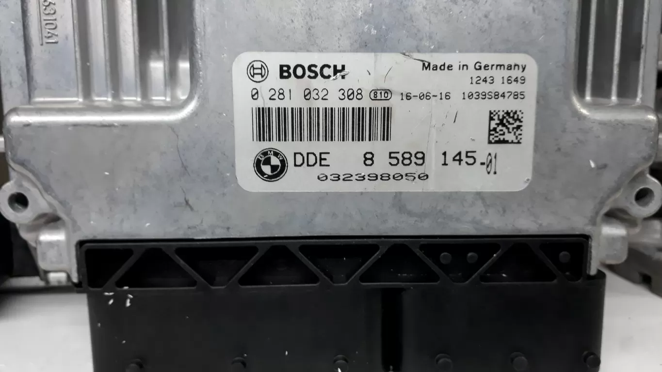 BMW F20 F30 Engine 0281032308/8589145 – BMW motor beyni