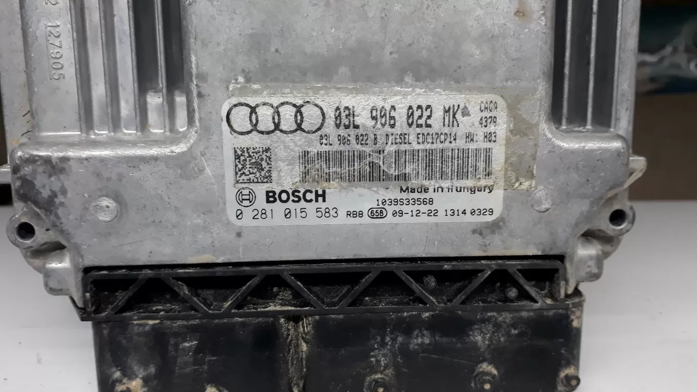 Audi A4 2.0 TDI Motor Beyni 03L906022MK 0281015583