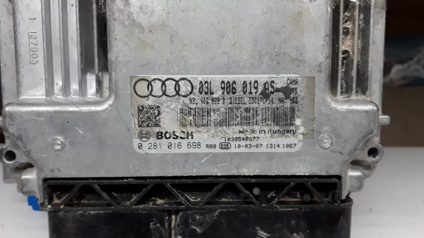 Audi Q5 2.0 TDI Motor Beyni 03L906019AS / 03L906022B 0281016698 – Audi motor beyni