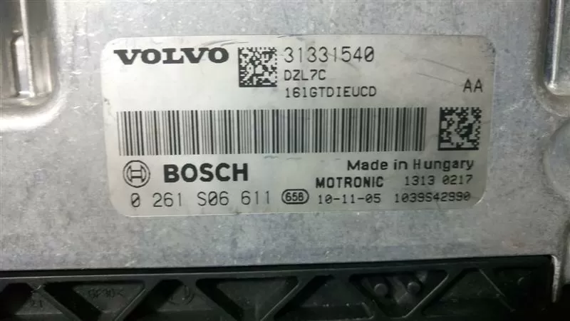 VOLVO 31331540 0261S06611 BOSCH