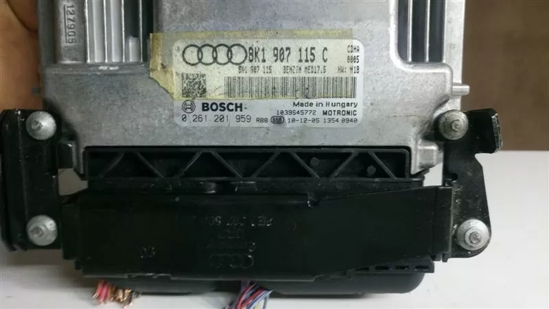 8K1907115C 0261201959 AUDI A4 1.8 TFSI MED17.5