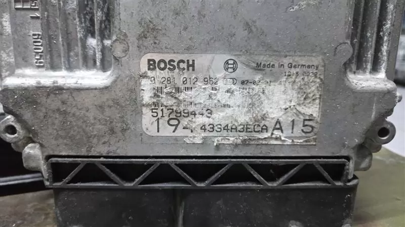 Fiat Stilo 1.9 JTD Motor Beyni 0281012962 51799443