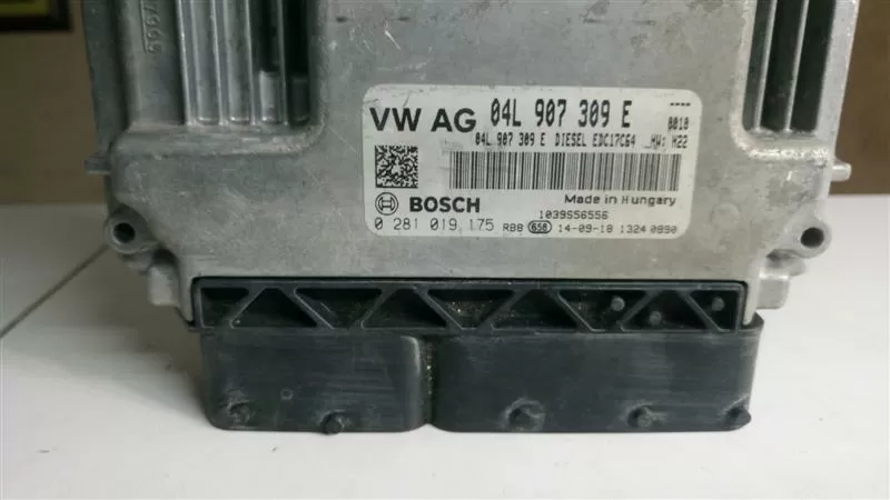 04L 907 309 E , 0 281 019 175,0281019175,04L907309E, EDC17C64,VOLKSWAGEN, VW GOLF 7 ,1.6 TDI motor beyni