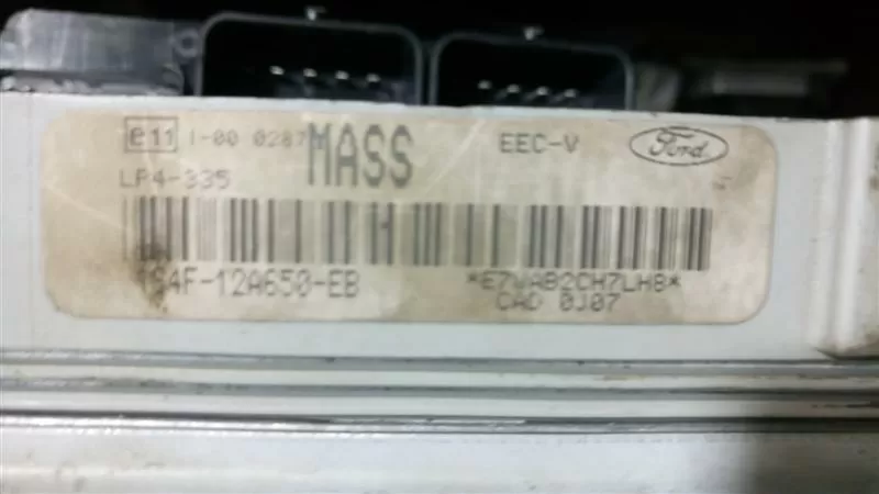 FORD FOCUS 1.6 BENZİNLİ MOTOR BEYNİ LP4-335 MASS EB