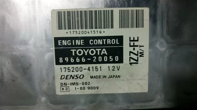 Toyota Celica vvti ECU Computer 89666 20050 175200 4151