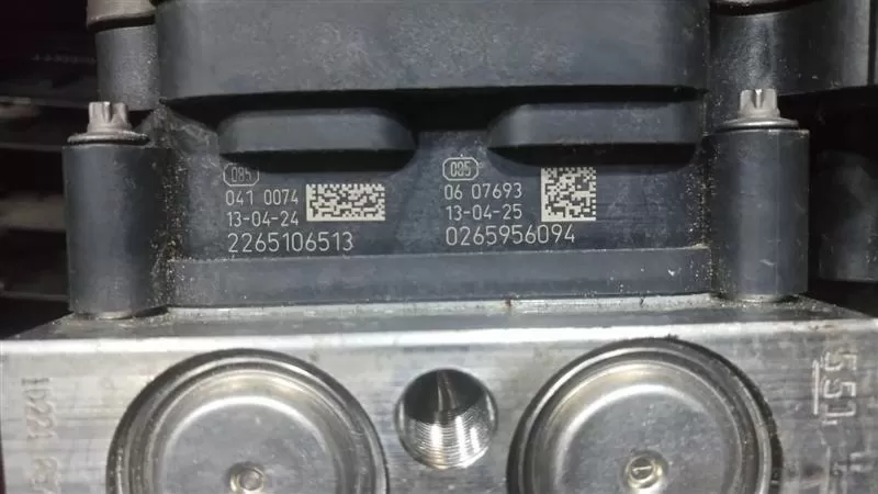 MERCEDES 212 POMPA ABS 0265956094
