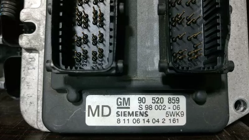 Opel Astra G 2.0 90520859 X20XEV Simtec 70
