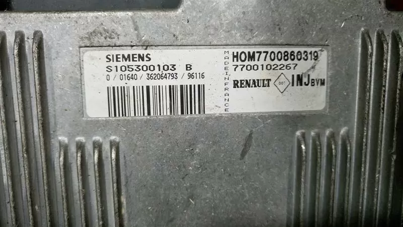 RENAULT MEGANE I SİEMENS BENZİNLİ MOTOR BEYNİ S105300103B HOM 7700860319