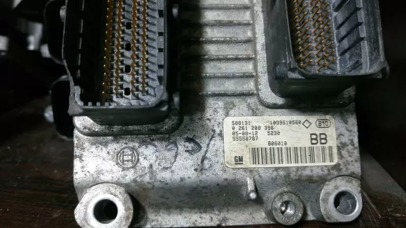 VAUXHALL ASTRA 1 4 ECU MODULE OPEL 0261208396 BB
