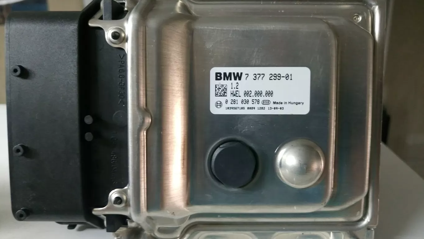 2014 BMW F30 1K 328D 328I 335I 320I ENGINE COMPUTER MODULE CONTROL MOTOR OEM – BMW motor beyni