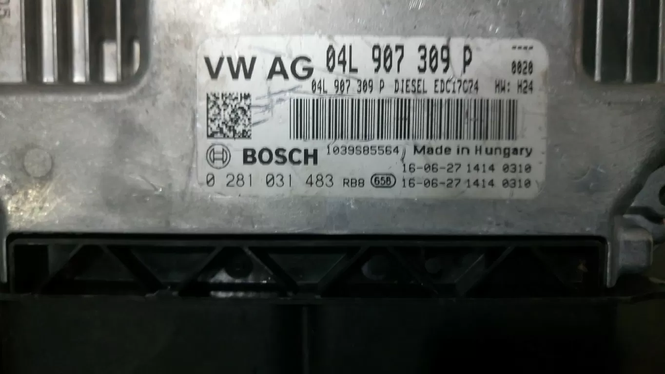 04L907309P 0281031483 EDC17C74. VW PASSAT MOTOR BEYNİ