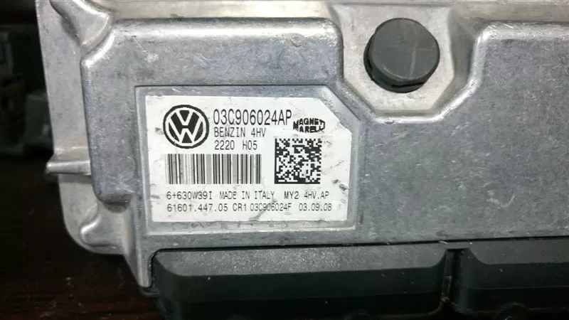 Volkswagen polo 1.4 61601.447.05 MY2 4HV.AP 03C906024AP