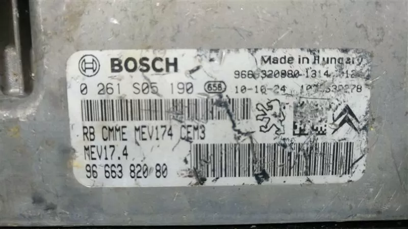 BMW E36 3.18 BENZİNLİ MOTOR BEYNİ SİEMENS 5WK9015 1744879