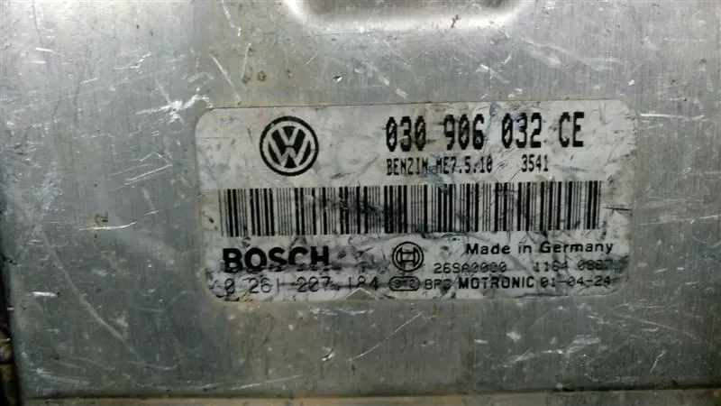 Vw Polo 6n2 030906032CE Bosch 261207184