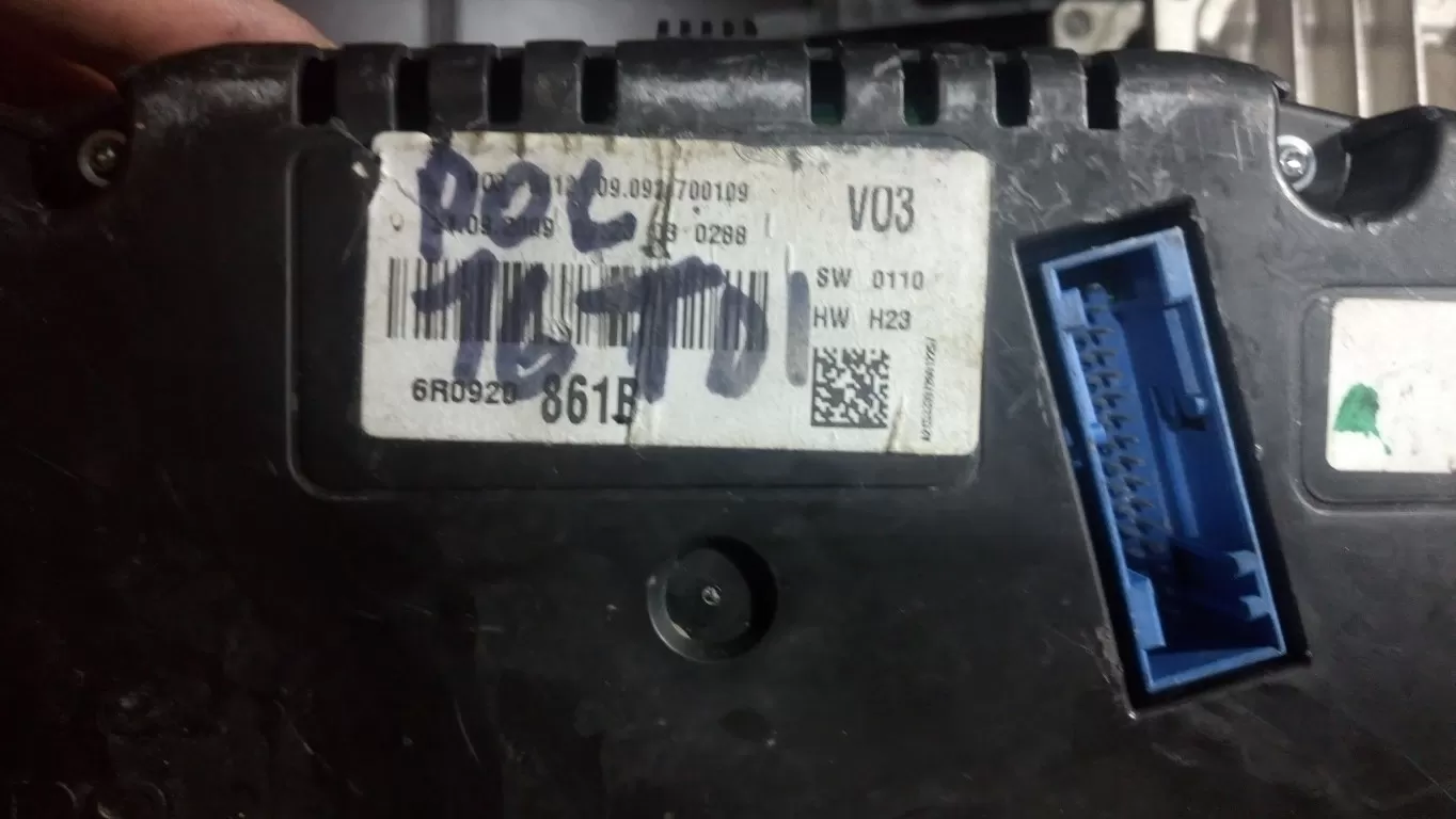 VW POLOBENZİNLİ DİZEL GÖSTERGE 6R0920861B