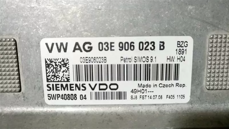 VW VAG Engine ECU 03E 906 023 B 03E906023B