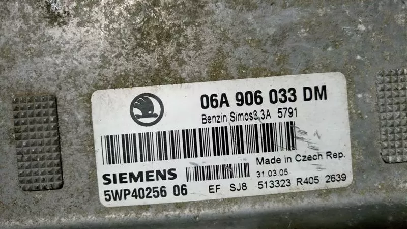 VOLKSWAGEN-VW 06A906033DM Siemens 5WP40256