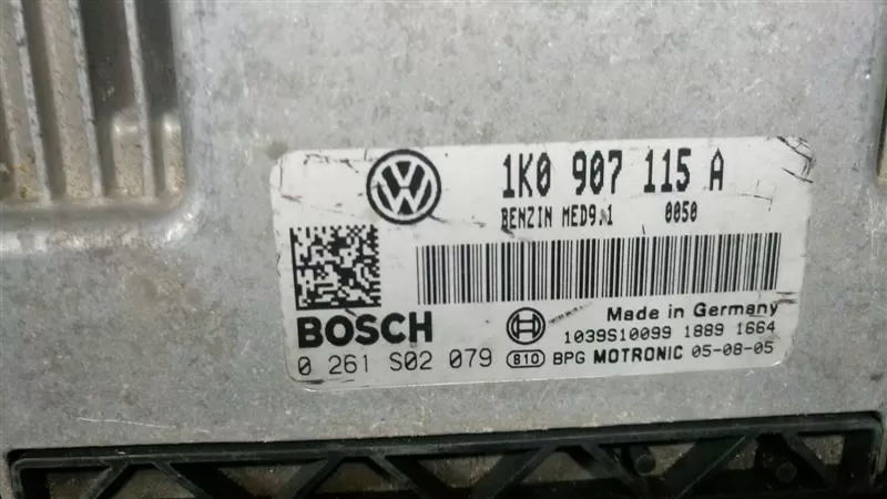 0261S02079 8J0907115A BENZIN MED9.1 AUDI TT