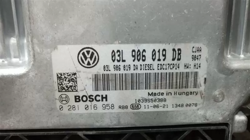 VW JETTA 2.0 DİESEL MOTO BEYNİ BOSCH 0281016958 O3L 906 019 DB EDC 17CP14