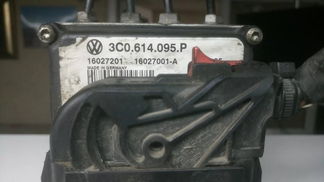 VW Passat B6 2.0 Diesel ABS beyni 3C0614095P 3C0.614.095.P ÇETİN ELEKTRONIK