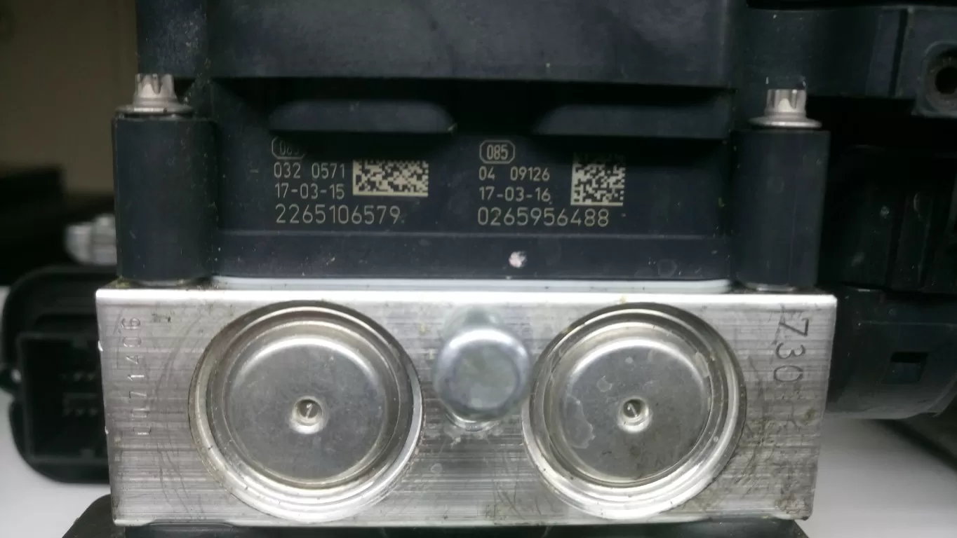 ABS BRAKE AUDI A1 0265956488 0265255440