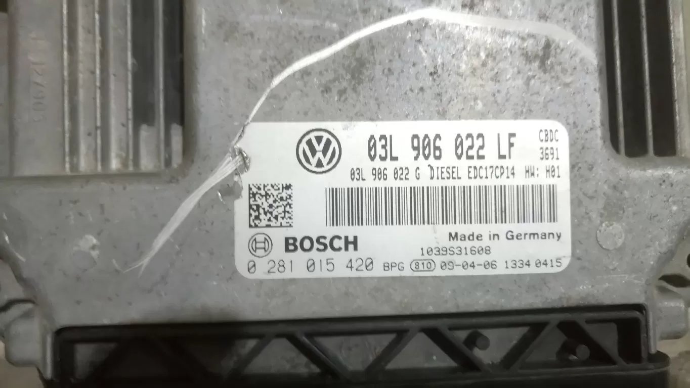 03L906022LF EDC17CP14 BOSCH 0281015420
