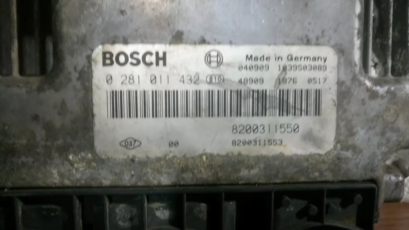 reno master 2.5 2004 motor beyni 0281011432