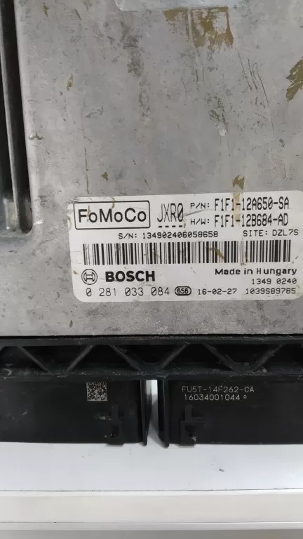 F1F1 12A650 SA FORD FOCUS MOTOR BEYNİ BOSCH 0281033084