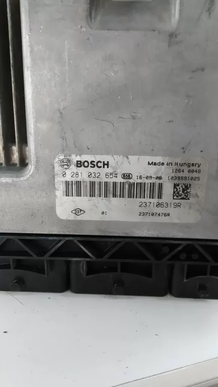 0281032654 renault clio 4 motor beyni 237106319r