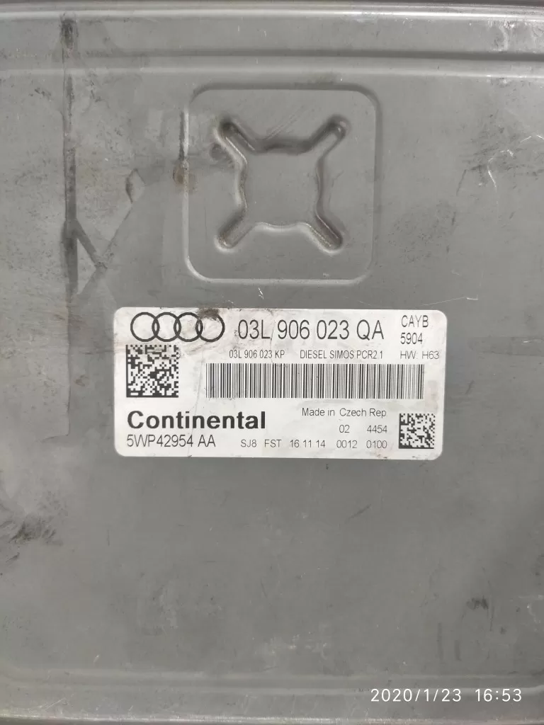 Audi A1 1.6 TDI - 03L906023QA - 5WP42954 AA CAYB