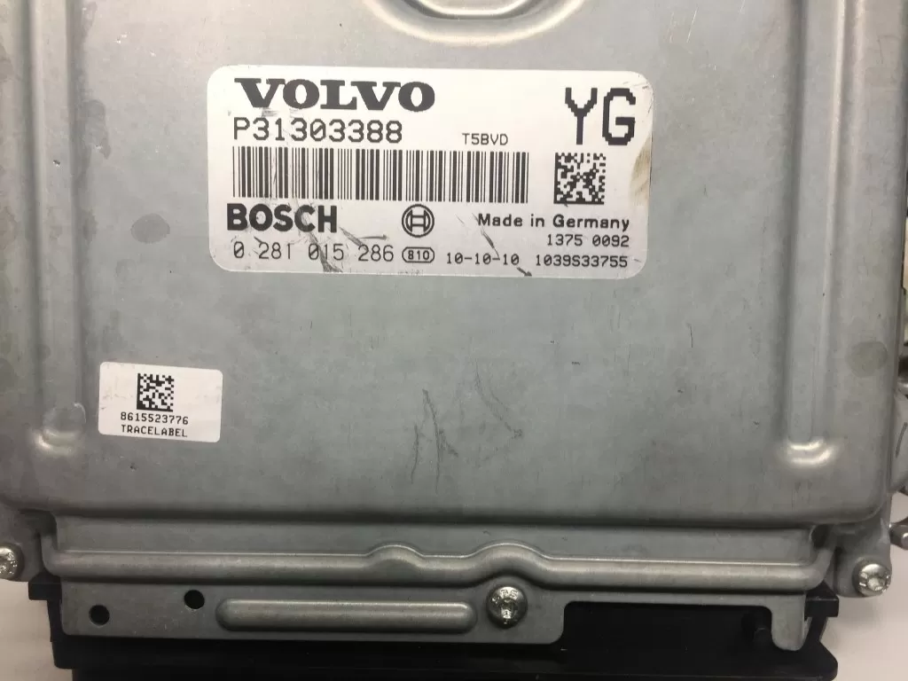 0281015286 P31303388 VOLVO V60 XC70 MOTOR BEYNI