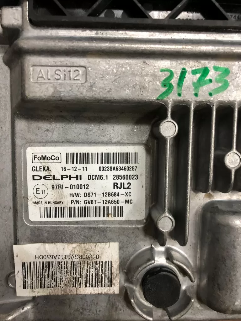 FORD FOCUS C MAX ECU DS71-12B684-XC 28560023 GV61-12A650-MC DCM6.1
