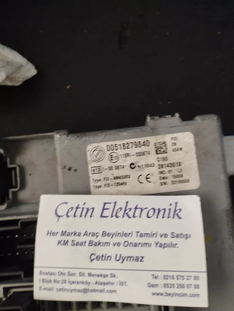 FIAT 500 BCM BODY CONTROL MODULE 00518279840