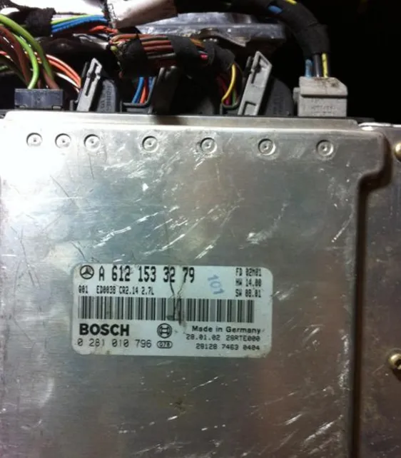 0281010796 0281 010 796 A6121533279 BOSCH CR2.14 2.7L MERSEDES MOTOR BEYNi