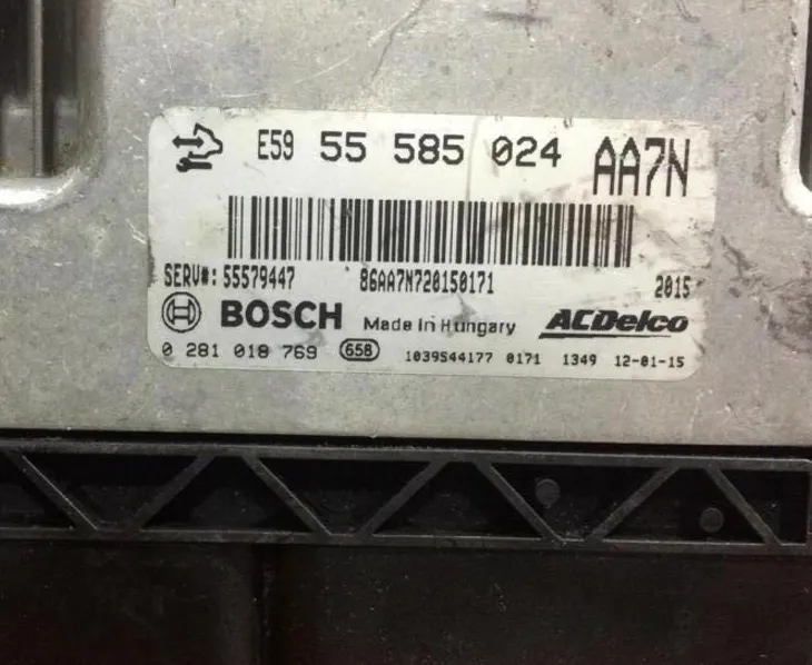 Opel Astra J Motor Kontrol Ünitesi - 55585024 0281018769