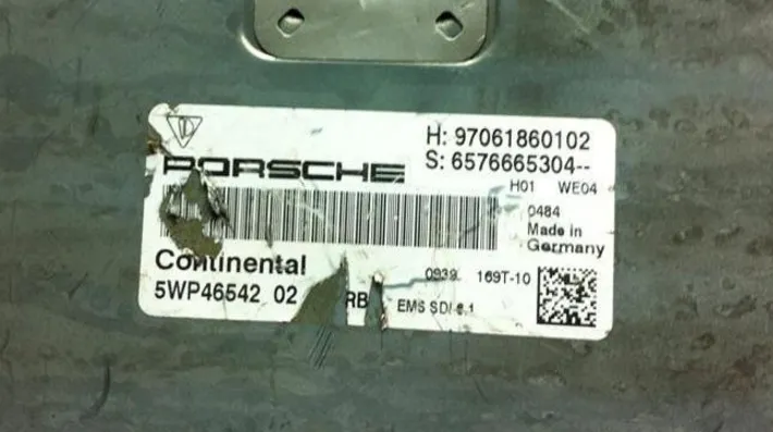 97061860102 6576665304 PORSCHE 5WP46542 02