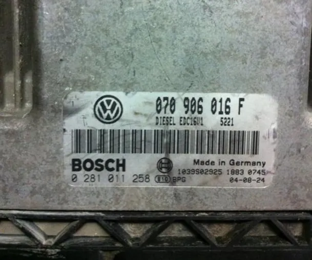 070906016 F BOSCH 0281 011 258 EDC 16 0281011258