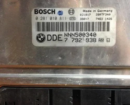 LANDROVER FREELANDER 2.0L ECU BOSCH 0281010811 7792938