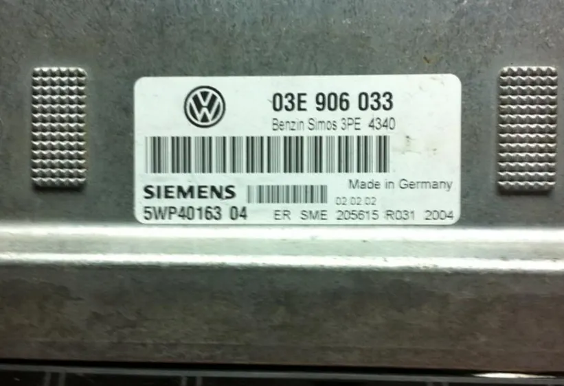 03E906033 Benzin simos 3pe 4340 5WP4016304