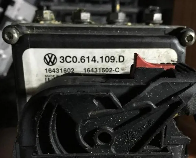 VW Passat ABS Pump 3C0614109D 03C.614.109.D